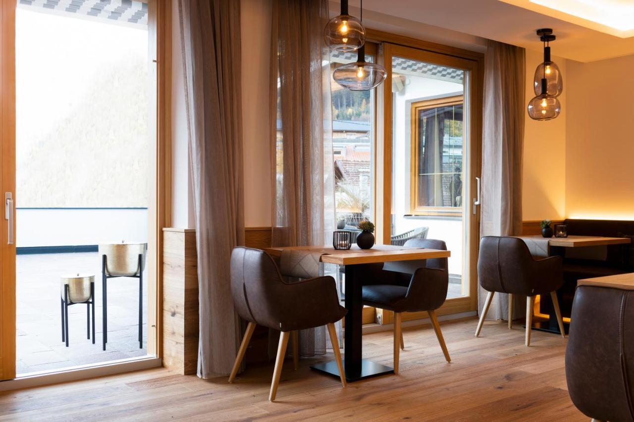 Hotel Brugger フルプメス エクステリア 写真