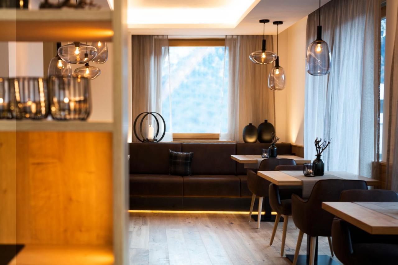 Hotel Brugger フルプメス エクステリア 写真