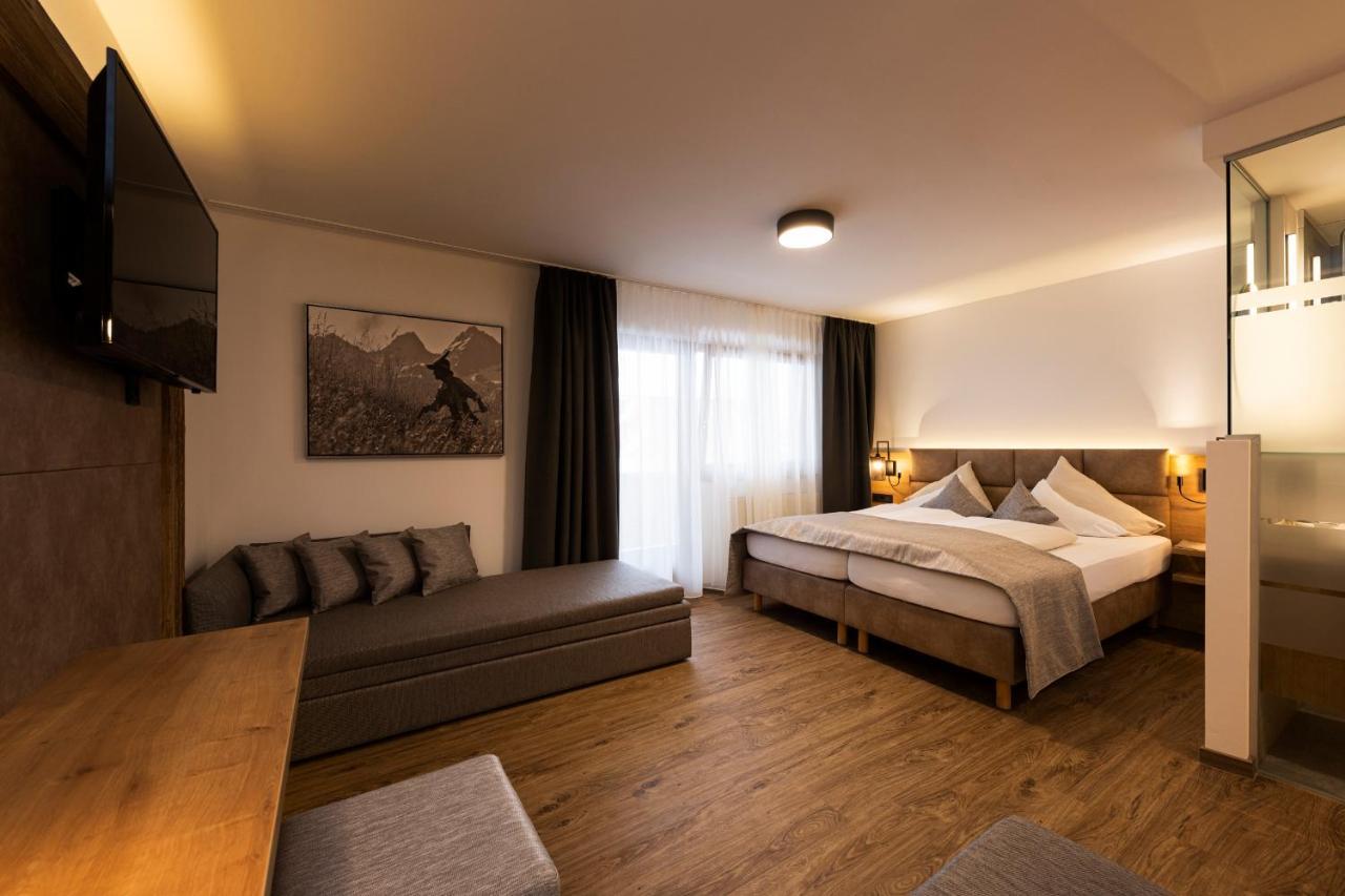 Hotel Brugger フルプメス エクステリア 写真