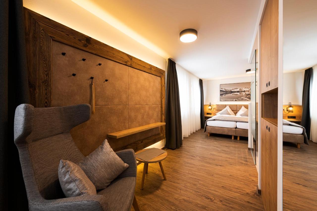 Hotel Brugger フルプメス エクステリア 写真