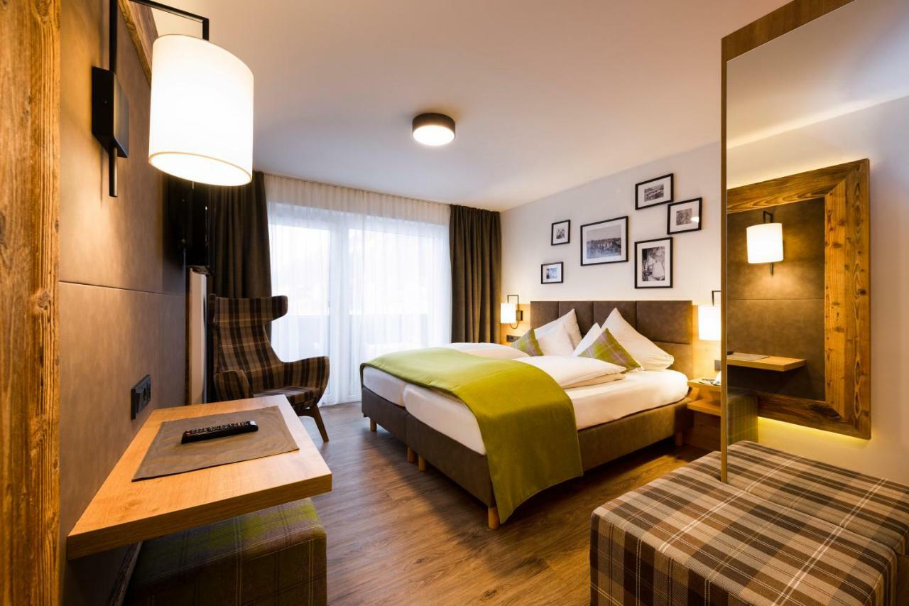 Hotel Brugger フルプメス エクステリア 写真