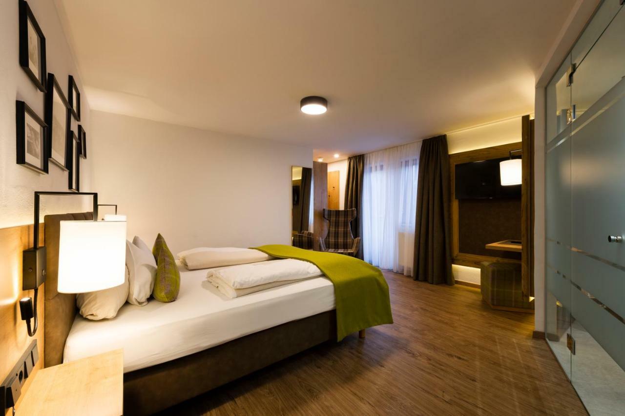 Hotel Brugger フルプメス エクステリア 写真