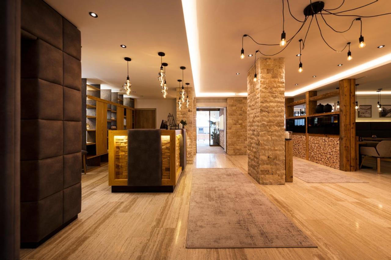 Hotel Brugger フルプメス エクステリア 写真
