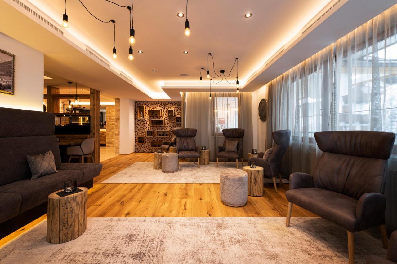 Hotel Brugger フルプメス エクステリア 写真